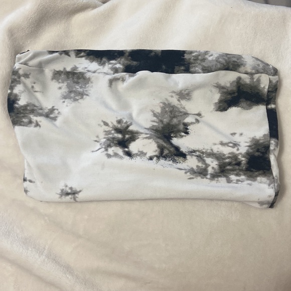 black and white tube top crop top from Ardene - Picture 3 of 3